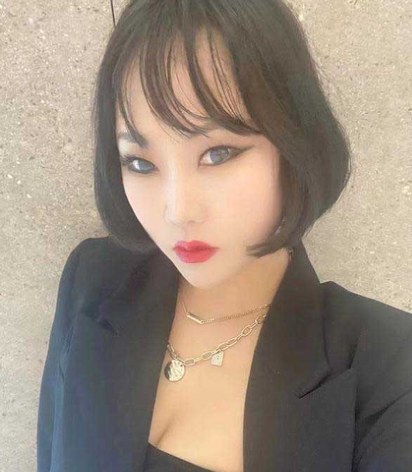 温哥华鬼妹，可以按摩的弯弯妹子！
