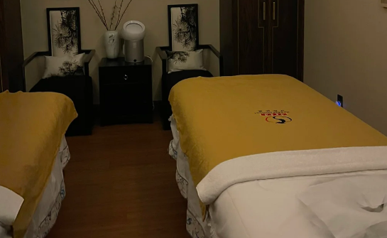 纽约按摩华夏良子，在曼哈顿拔了个罐