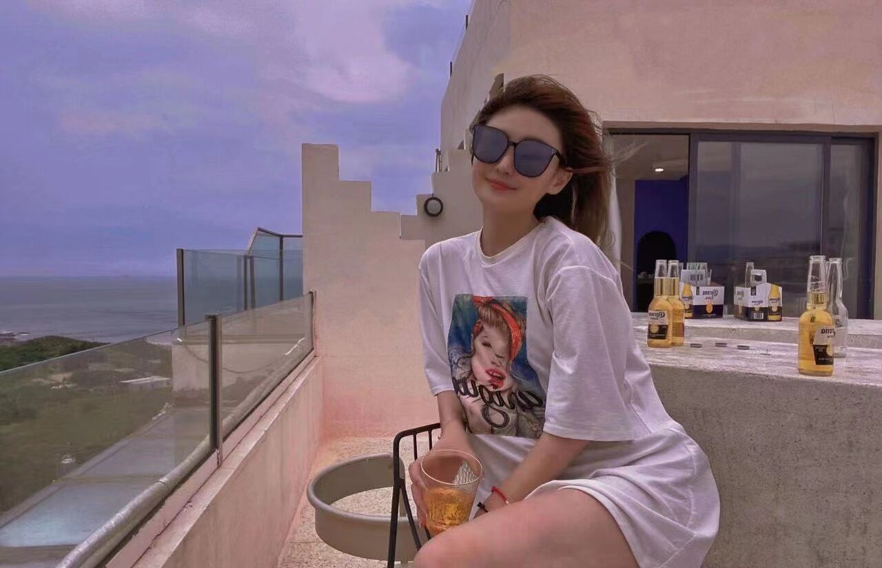 纽约楼凤，验证个纽约伴游！